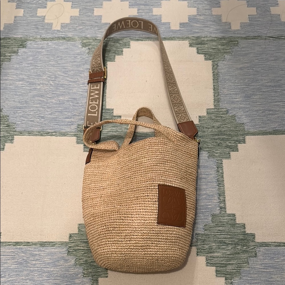 Loewe Slit Bag with removable strap - Picture 5 of 6